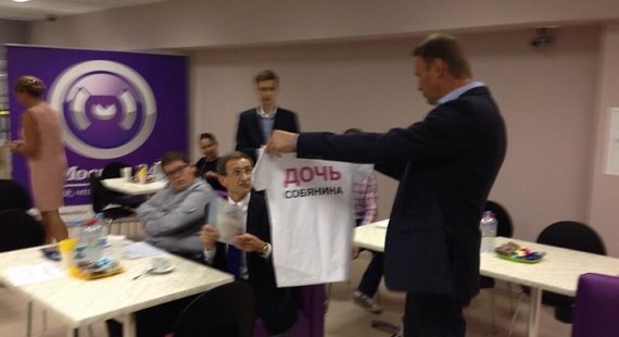 Дебаты Навального с дочерьми Собянина: Все выпуски  / Смотреть онлайн